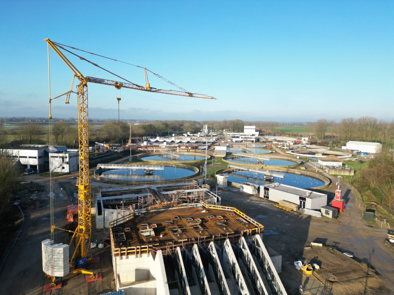 Potain-bouwkraan van Pauls op een bouwplaats